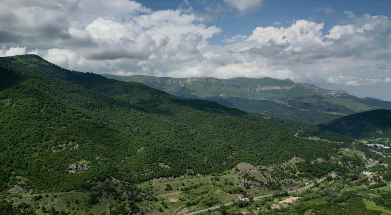 Deghceni Clubhouse Hotell Dilijan Exteriör bild