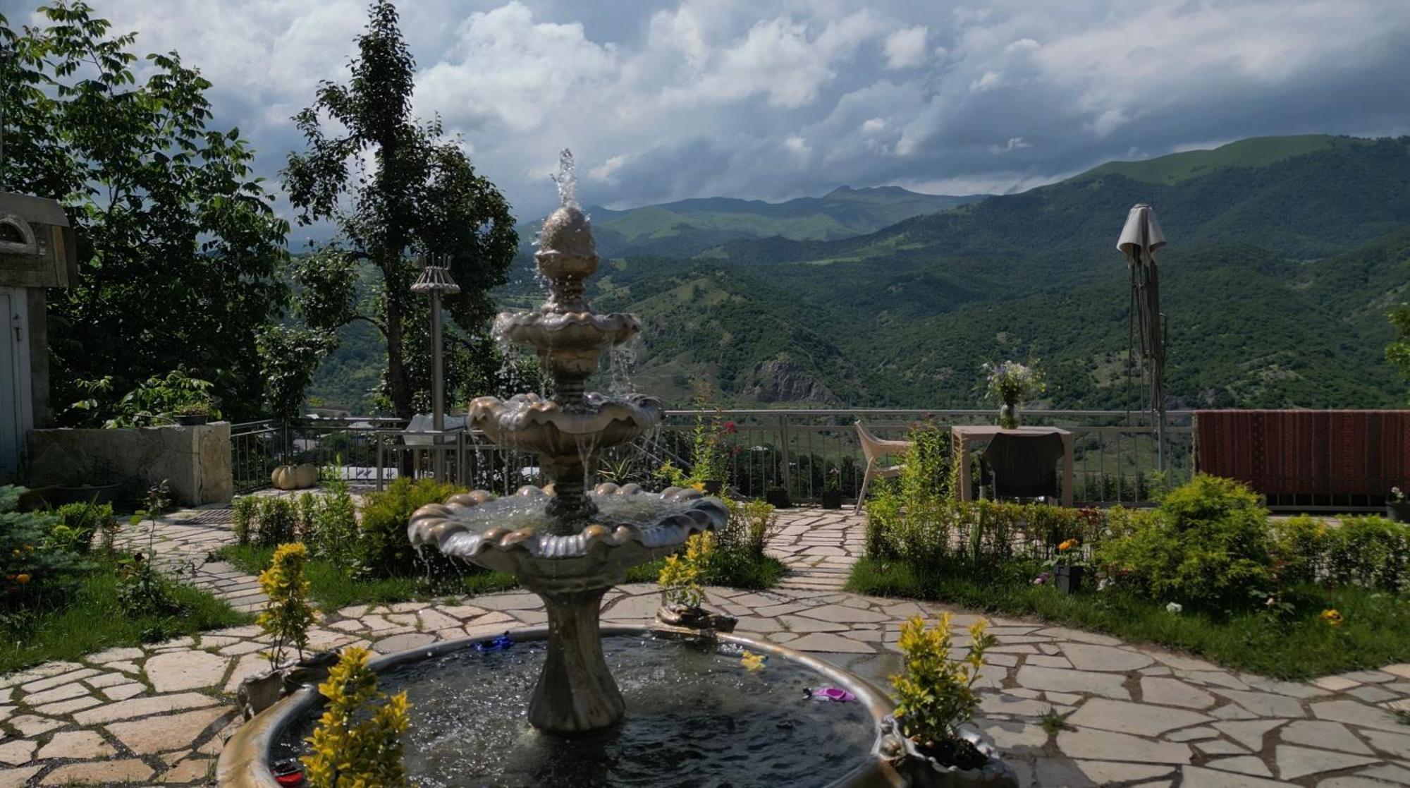 Deghceni Clubhouse Hotell Dilijan Exteriör bild