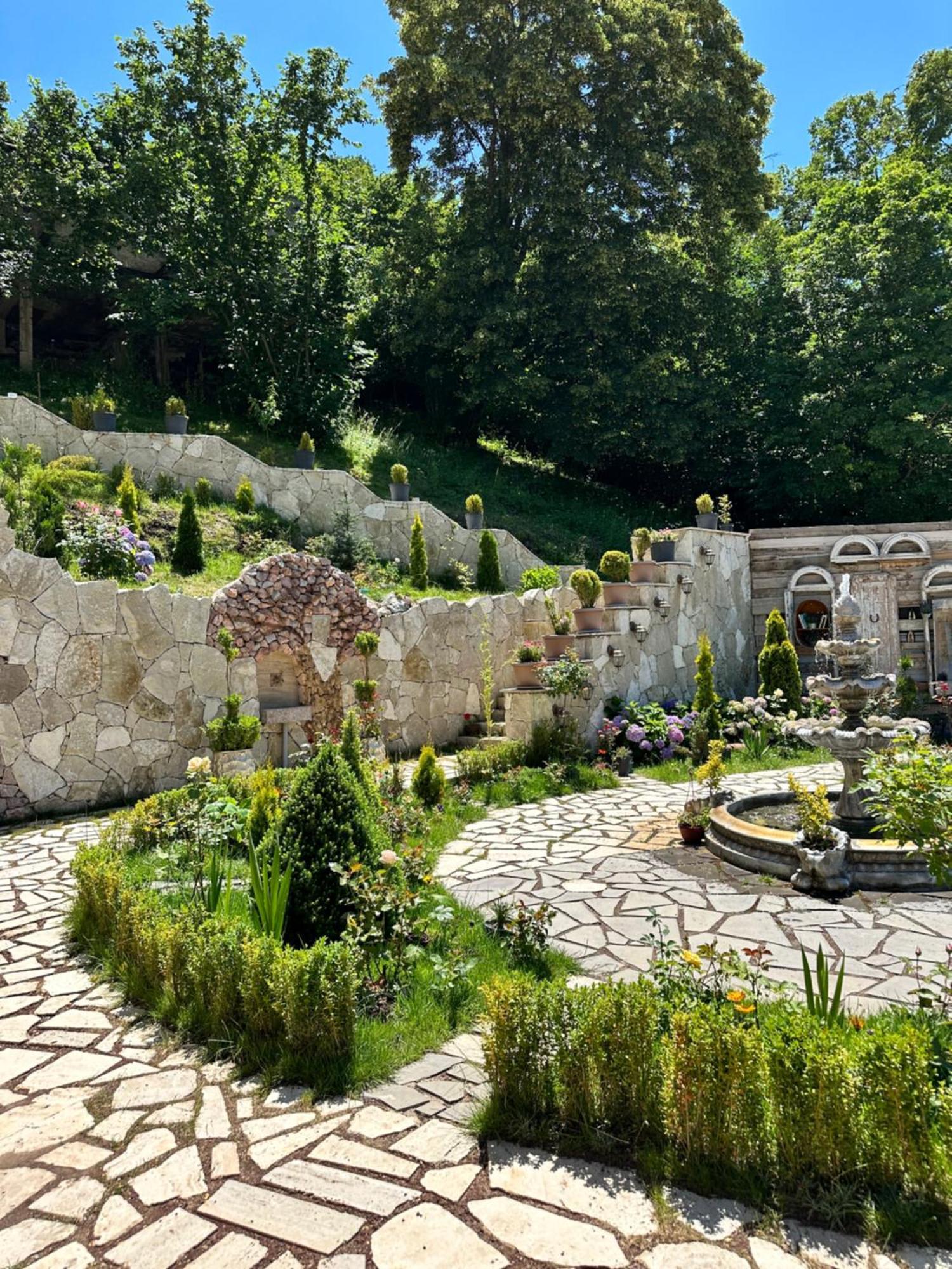 Deghceni Clubhouse Hotell Dilijan Exteriör bild